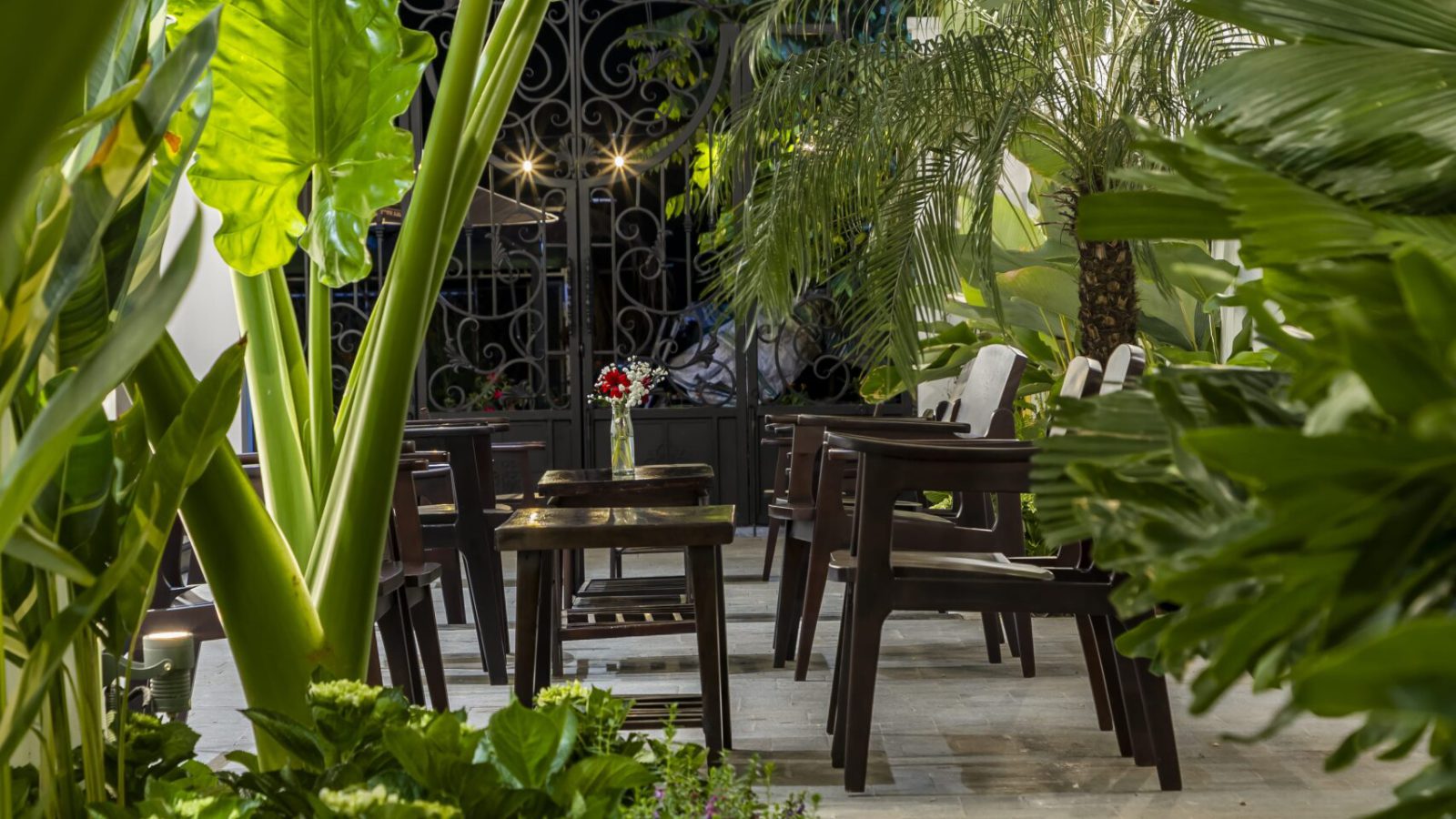 Biệt thự 10mx25m kinh doanh cafe - Ảnh hoàn thiện thực tế 5