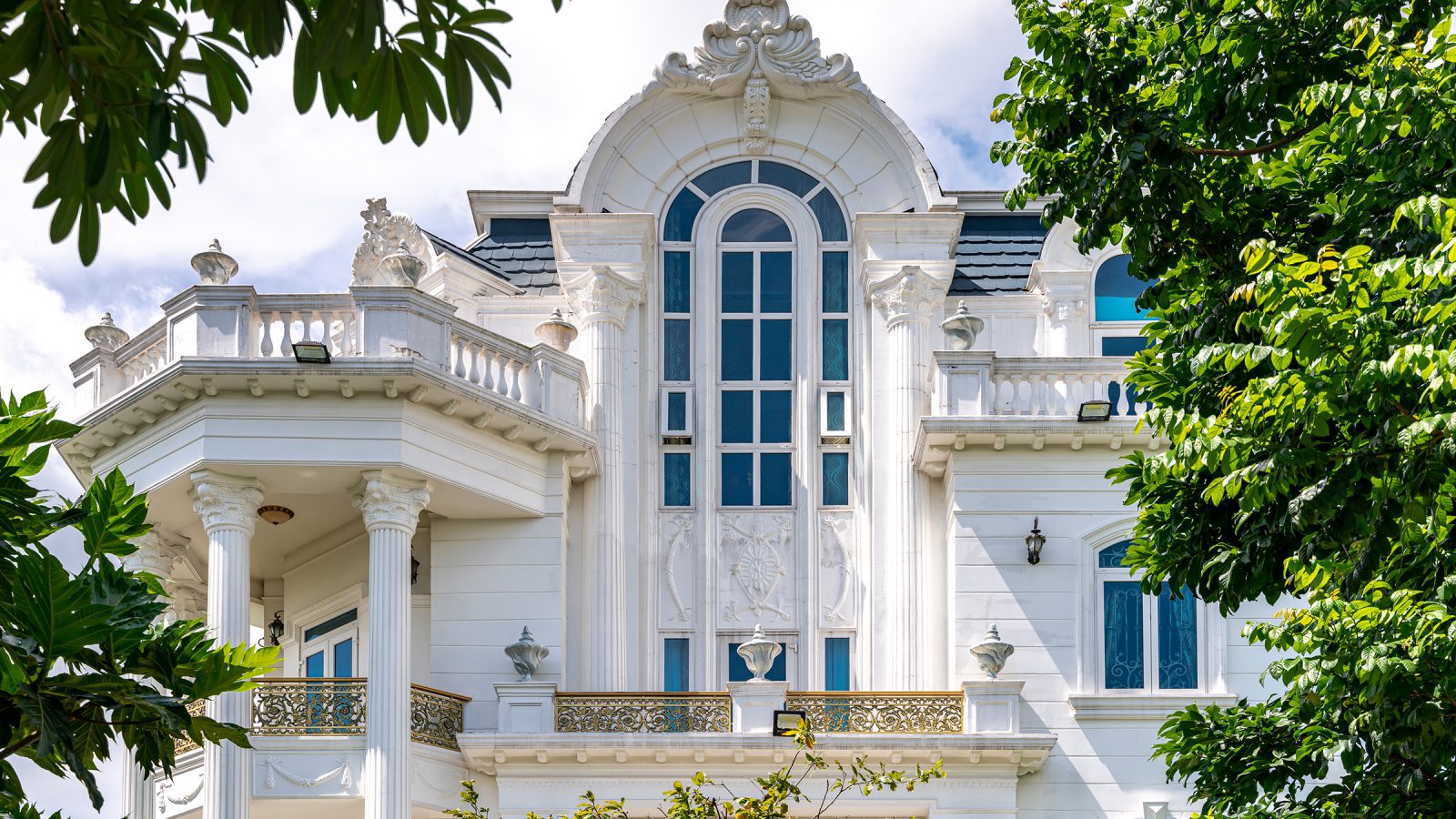Biệt thự cổ điển - Ảnh hoàn thiện thực tế 3